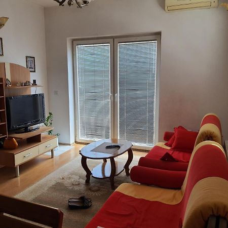 Zogu Apartments - City View Prisztina Zewnętrze zdjęcie