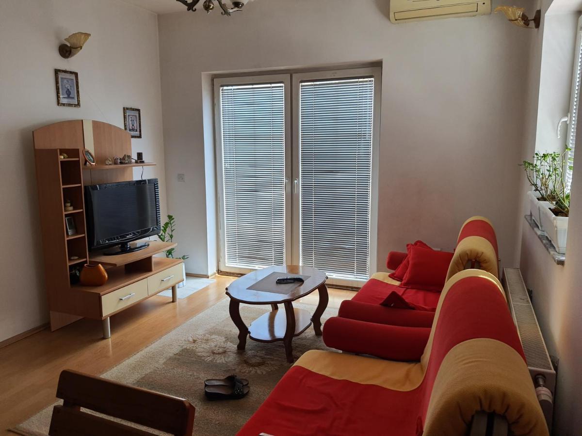 Zogu Apartments - City View Prisztina Zewnętrze zdjęcie