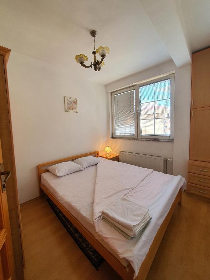 Zogu Apartments - City View Prisztina Zewnętrze zdjęcie