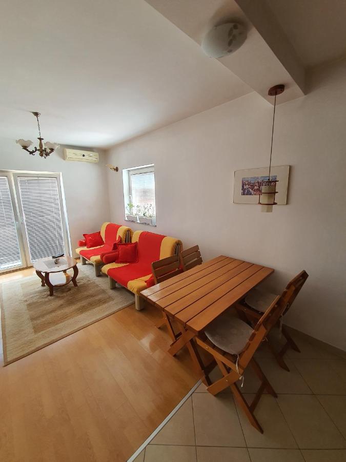 Zogu Apartments - City View Prisztina Zewnętrze zdjęcie