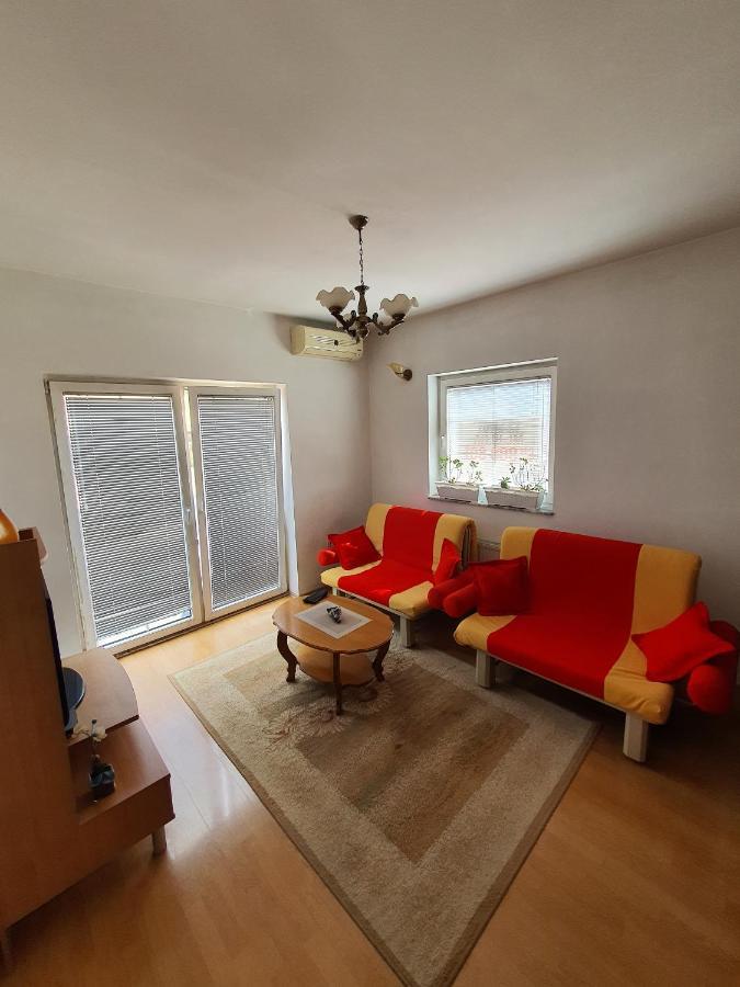 Zogu Apartments - City View Prisztina Zewnętrze zdjęcie